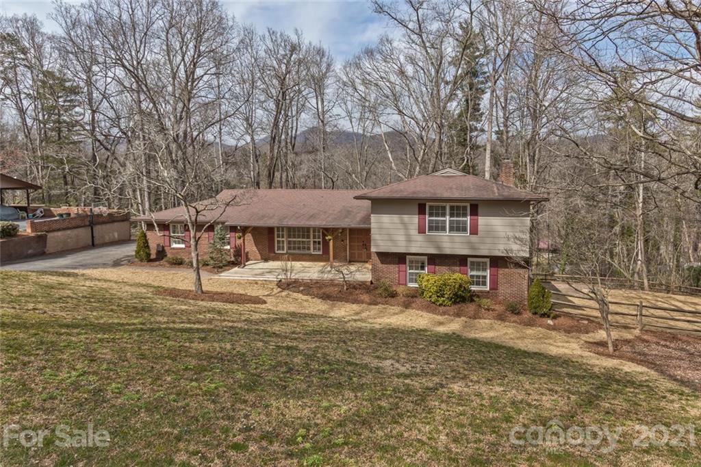 Property image 1 at 12 Mayfair Drive, Candler, NC 28715