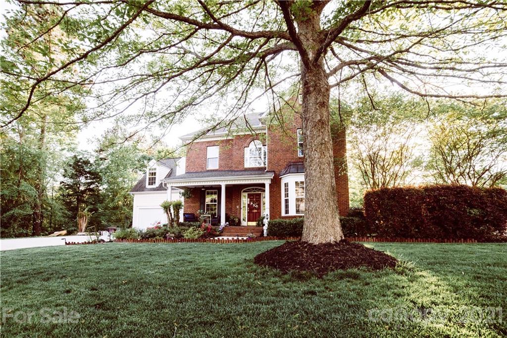 120 Shoreline Parkway