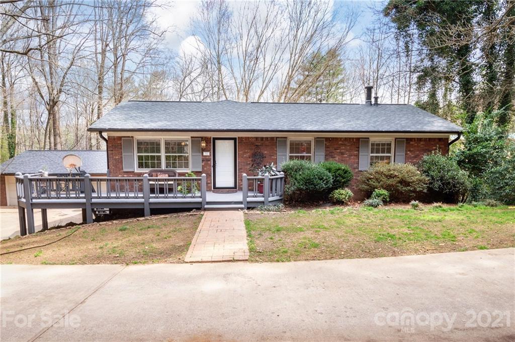 Property image 1 at 31 Springwood Drive, Asheville, NC 28805