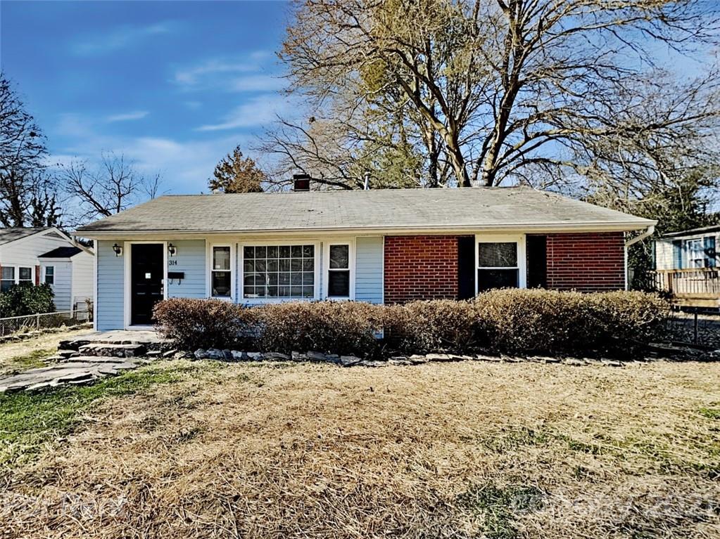Property image 1 at 314 Hartford Avenue, Charlotte, NC 28209