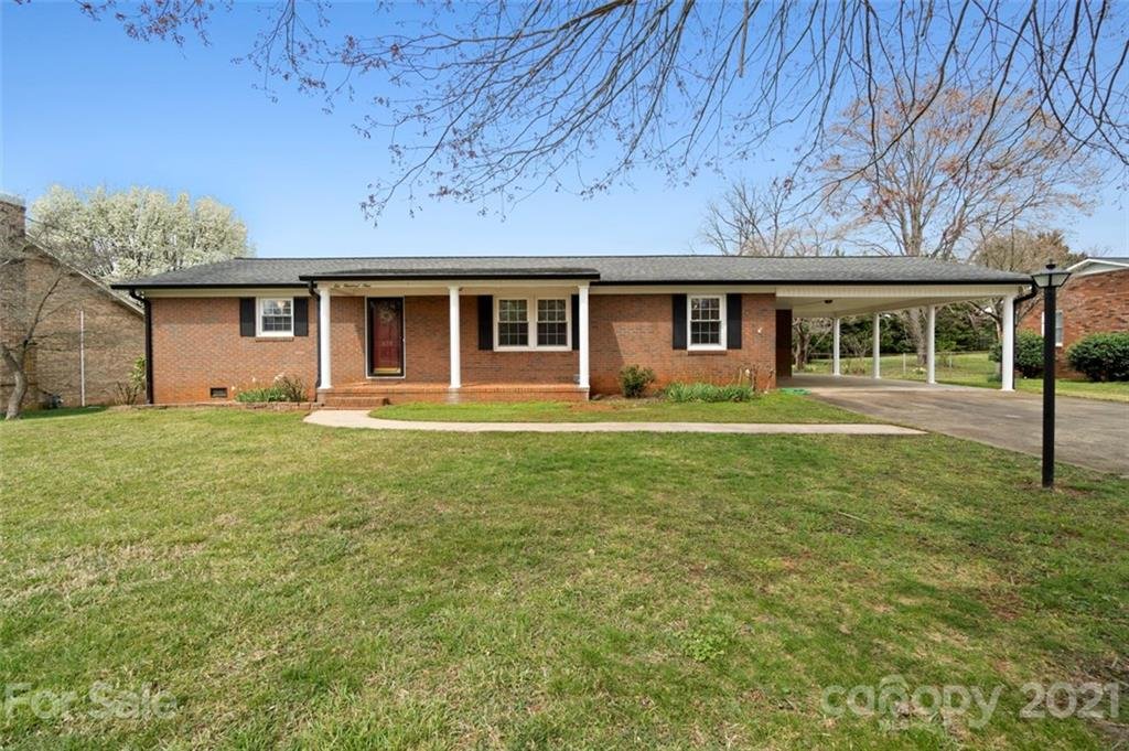Property image 1 at 609 N Carolina Avenue, Statesville, NC 28677