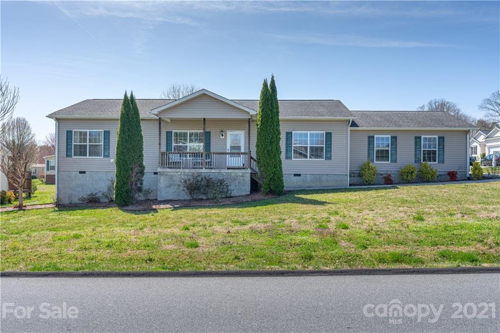 Property image 1 at 15 Stephanie Lane, Hendersonville, NC 28792