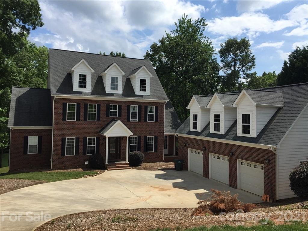 Property image 1 at 205 April Road, Troutman, NC 28166