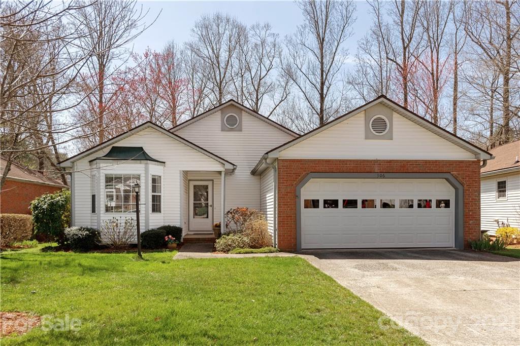 Property image 1 at 306 Somerton Court, Hendersonville, NC 28791