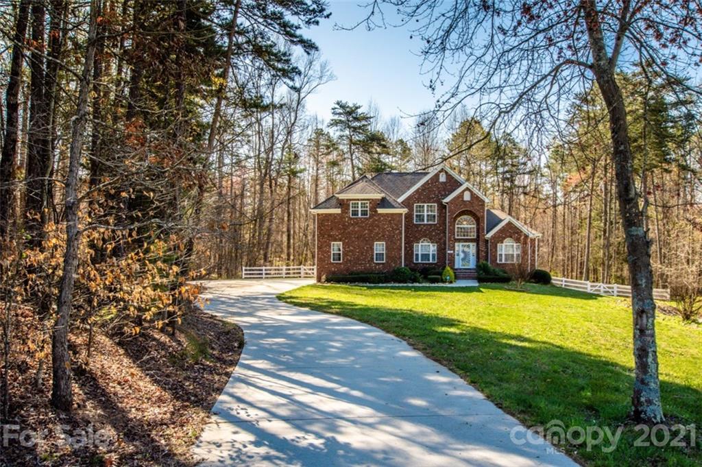 183 Twin Creeks Drive