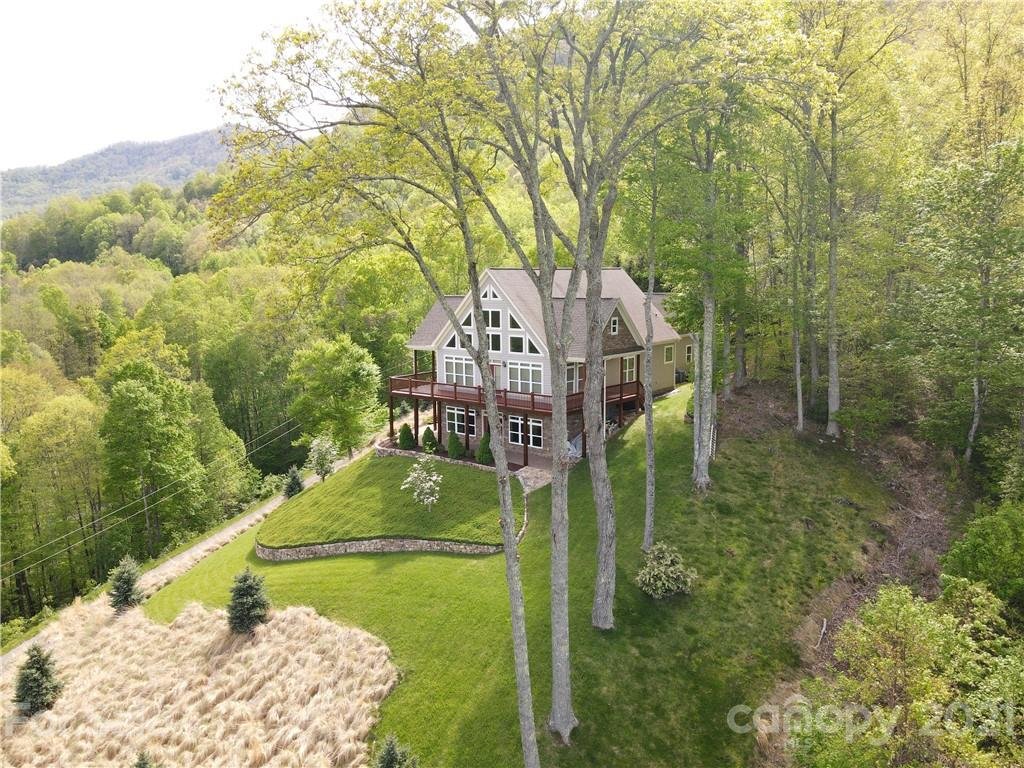 Property image 1 at 340 Red Oak Lane, Burnsville, NC 28714