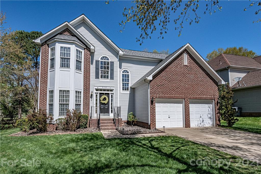 Property image 1 at 8709 Huntland Court, Charlotte, NC 28277
