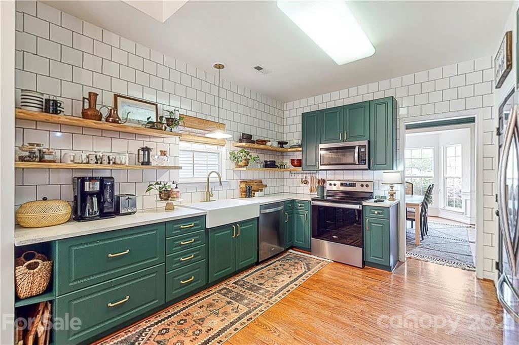 Property image 1 at 2145 Pineapple Court, Matthews, NC 28105