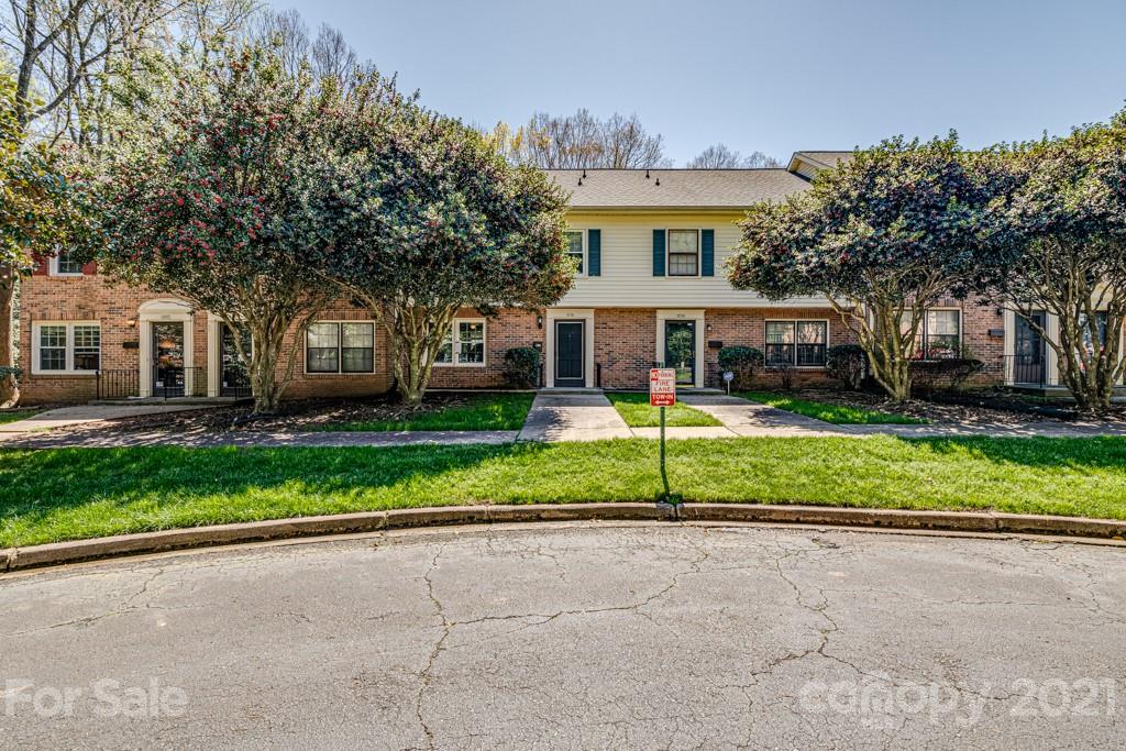 4778 Old Lantern Way