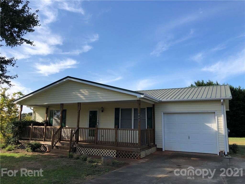 Property image 1 at 902 Lyndsey Brook Court, Lincolnton, NC 28092