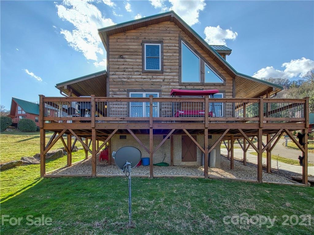 Property image 1 at 504 Panoramic Loop, Maggie Valley, NC 28751