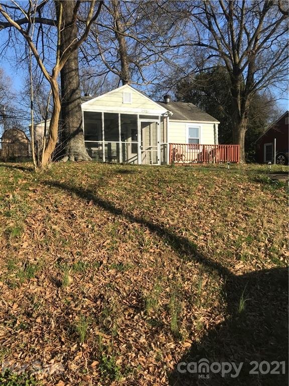 2100 Double Oaks Road