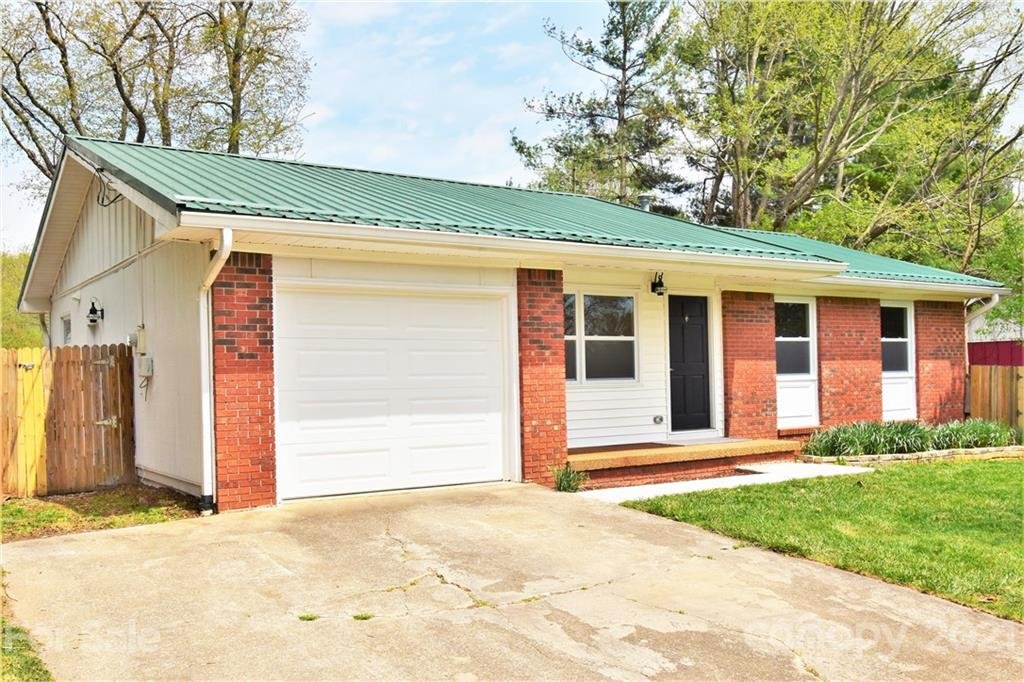 Property image 1 at 27 Fieldcrest Road, Arden, NC 28704