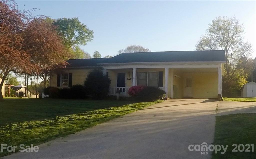 Property image 1 at 3545 Yorkland Drive, Hickory, NC 28601