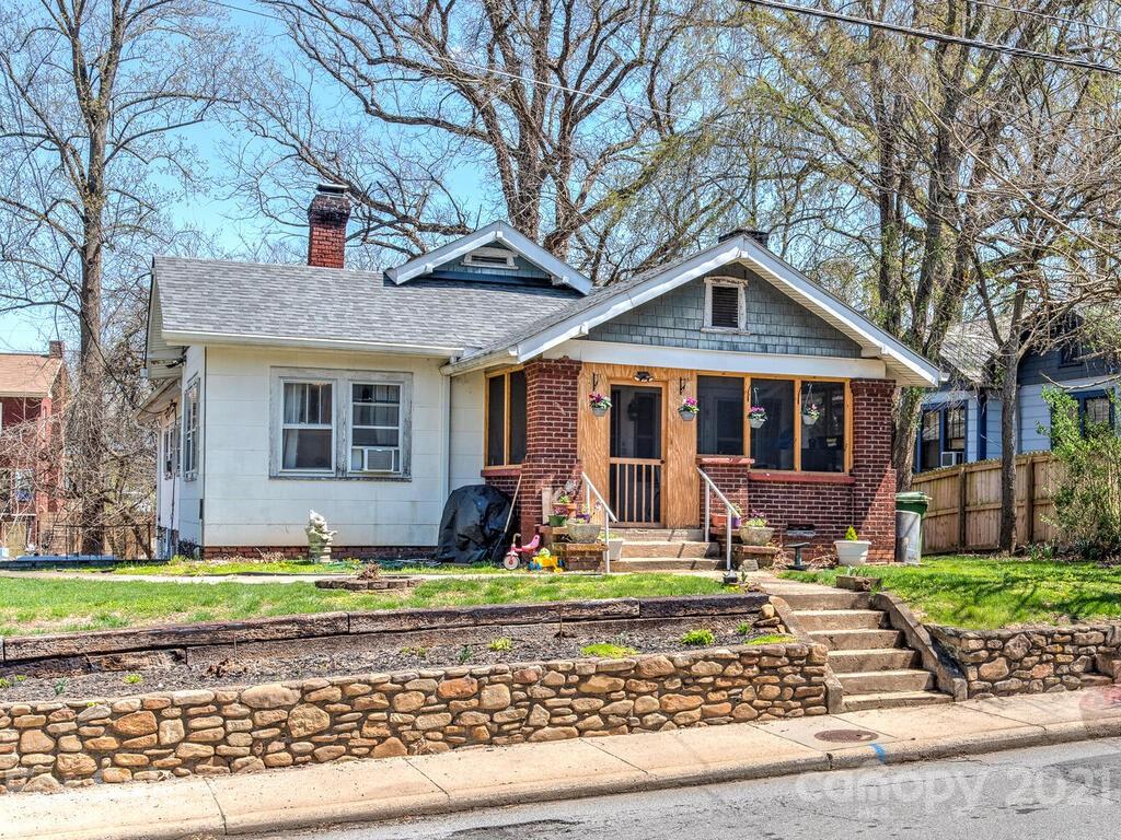 Property image 1 at 105 Louisiana Avenue, Asheville, NC 28806