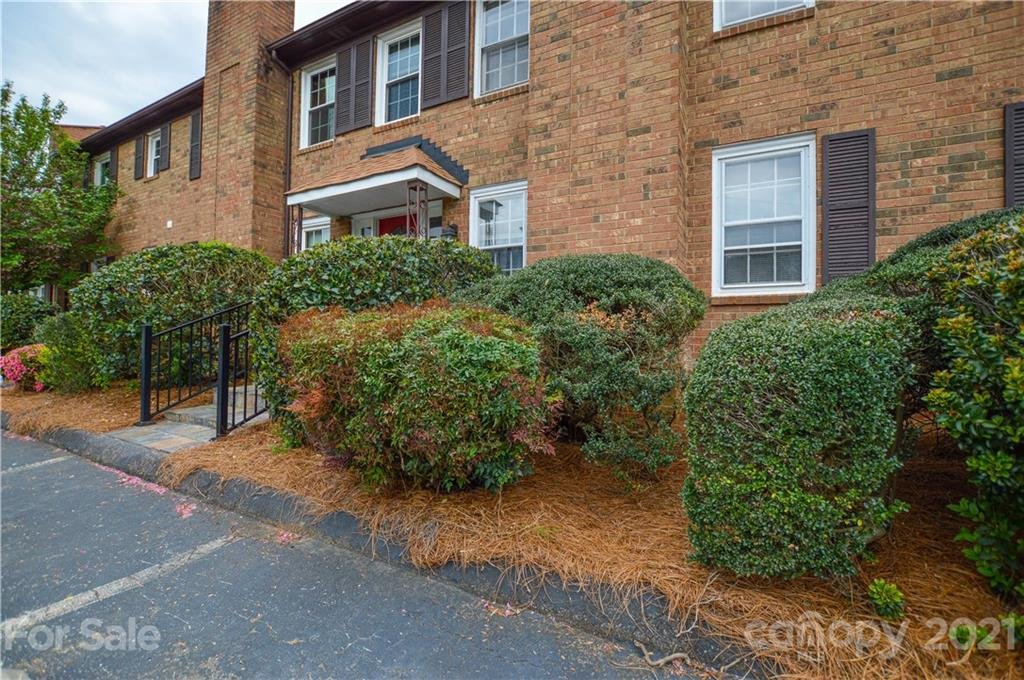 Property image 1 at 911 Nottingham Drive, Gastonia, NC 28054