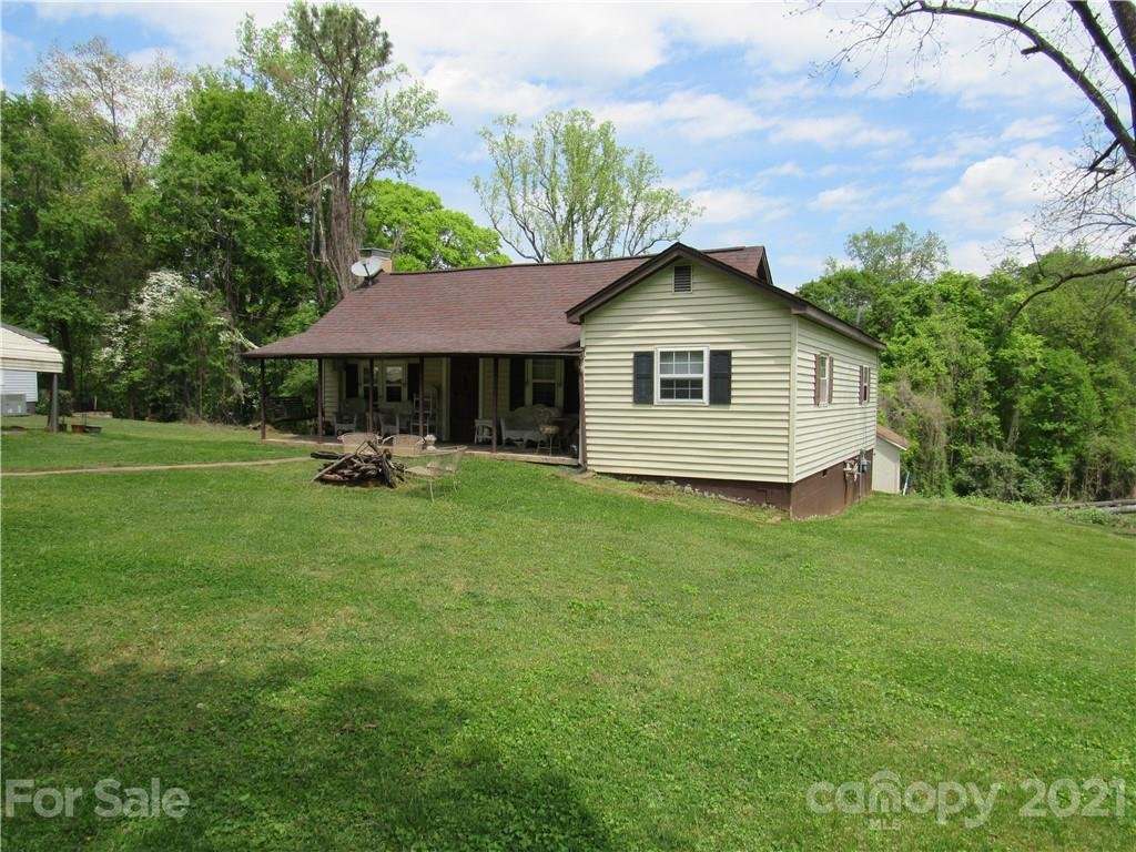 Property image 1 at 300 13th Street, Belmont, NC 28012