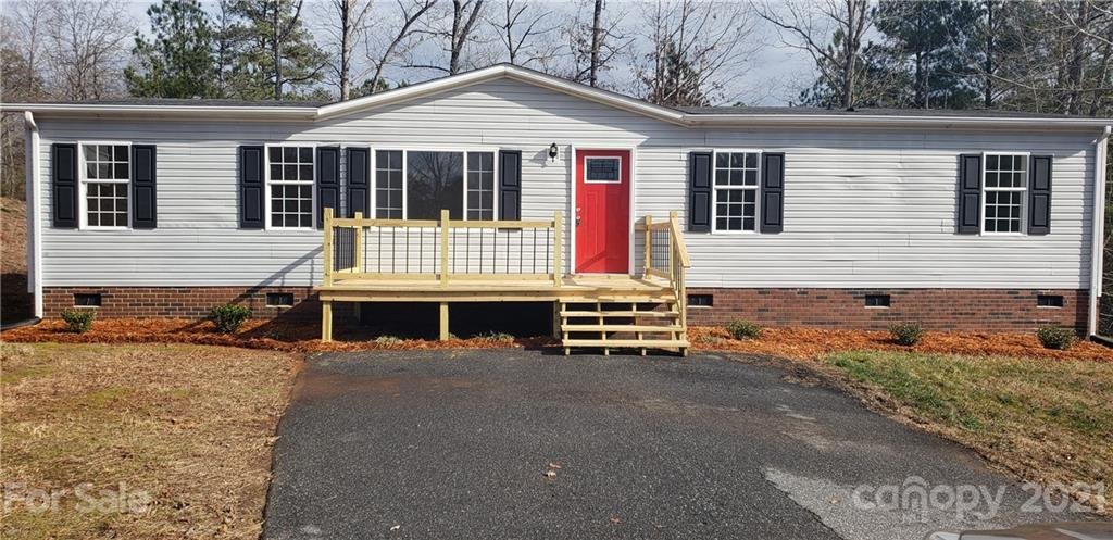 Property image 1 at 5488 Pembrooke Drive, Granite Falls, NC 28630