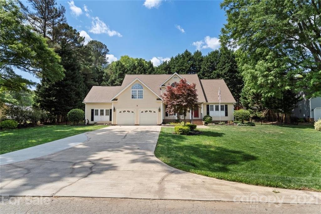 Property image 1 at 1915 Hempstead Road, Rock Hill, SC 29732