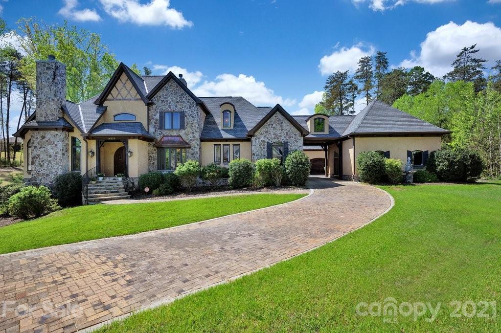 Property image 1 at 16535 Bastille Drive, Charlotte, NC 28278