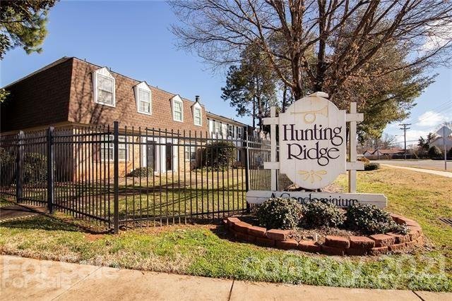 5829 Hunting Ridge Lane