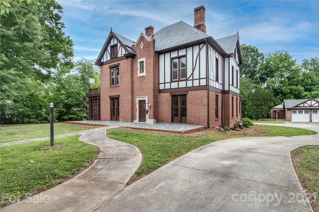Property image 1 at 412 Davie Avenue, Statesville, NC 28677
