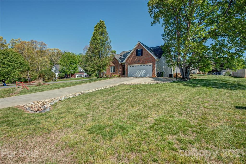 Property image 1 at 136 Creekside Drive, Shelby, NC 28152