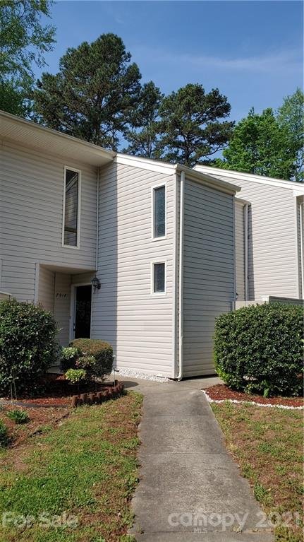 Property image 1 at 7918 Princess Ann Drive, Charlotte, NC 28212