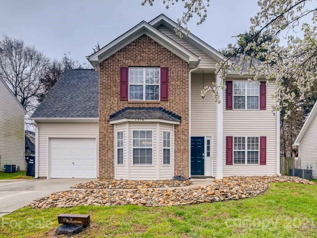 1316 Hollythorne Drive