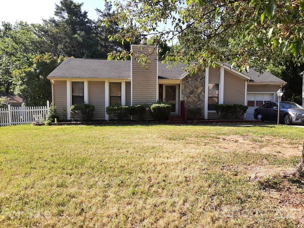 Property image 1 at 8222 Strawberry Point Drive, Charlotte, NC 28215