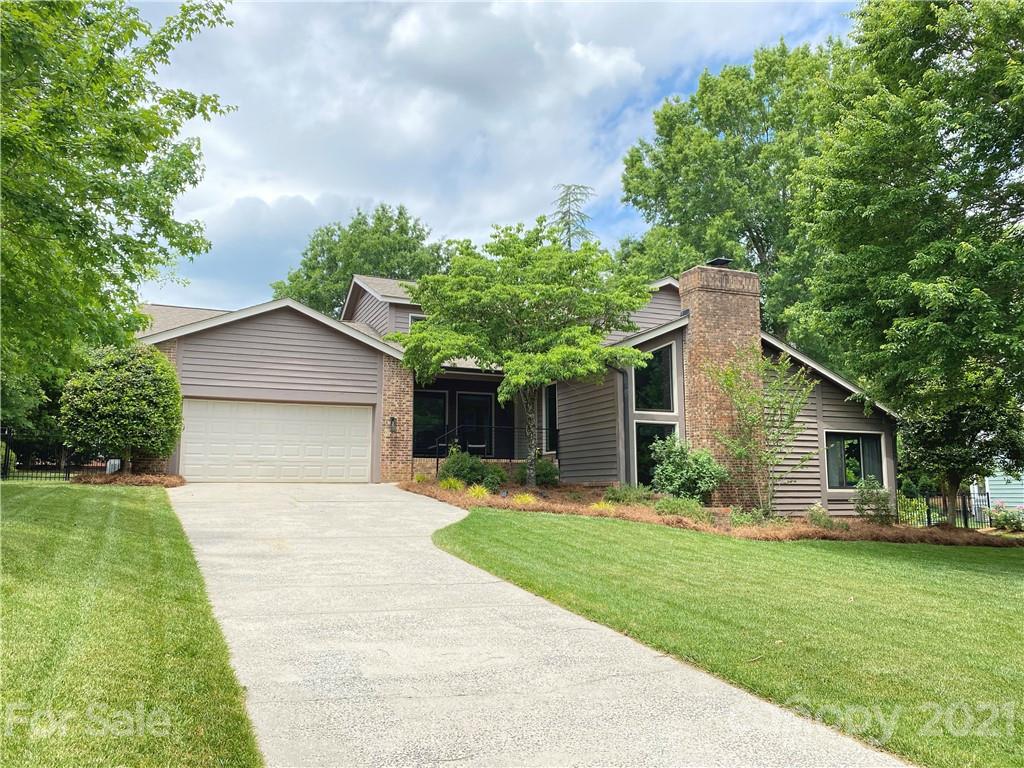 Property image 1 at 1144 Laurel Park Lane, Charlotte, NC 28270