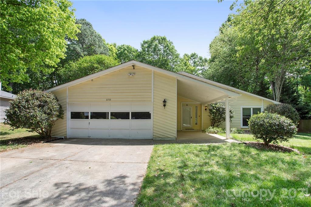 Property image 1 at 3755 Sweetgrass Lane, Charlotte, NC 28226