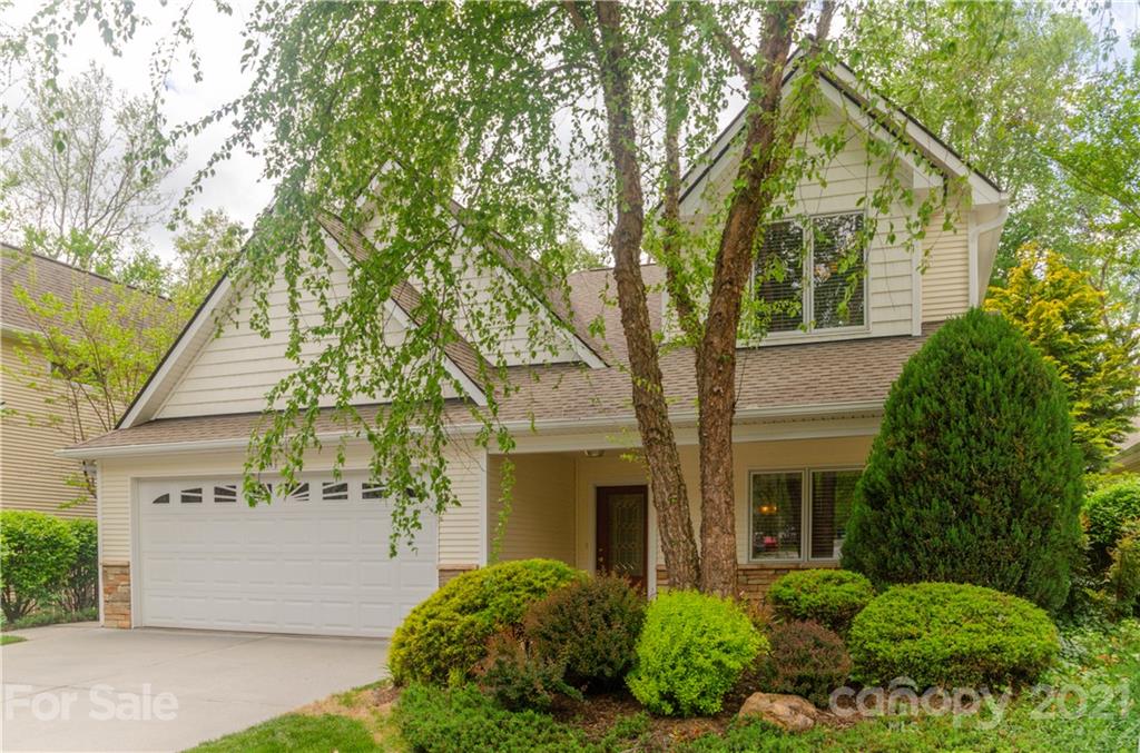 Property image 1 at 44 Beekeeper Trail, Swannanoa, NC 28778