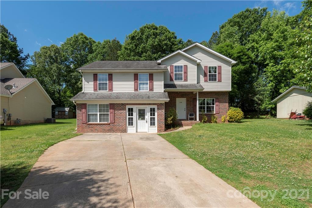 Property image 1 at 714 Berkshire Drive, Statesville, NC 28677