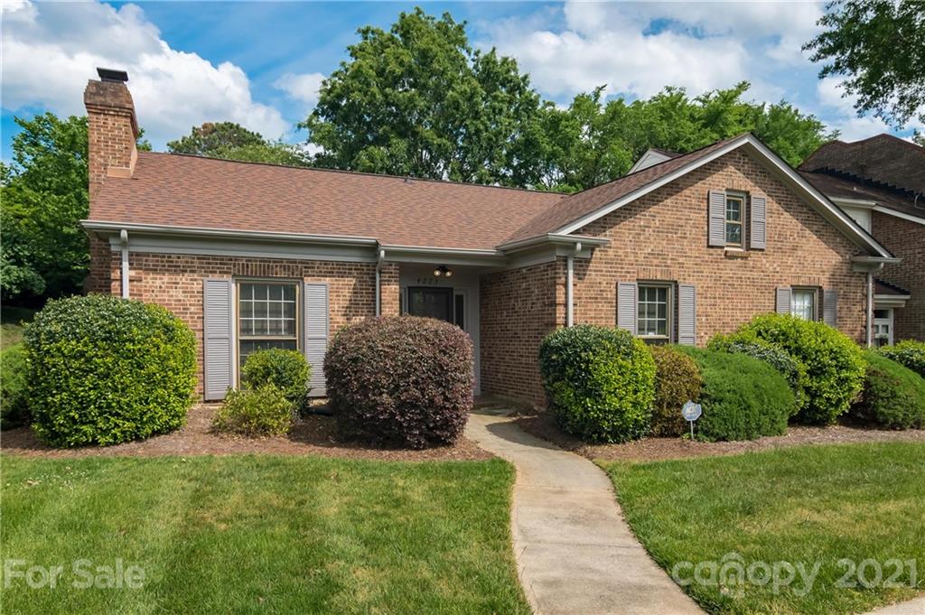 Property image 1 at 4223 Blacktree Lane, Charlotte, NC 28226
