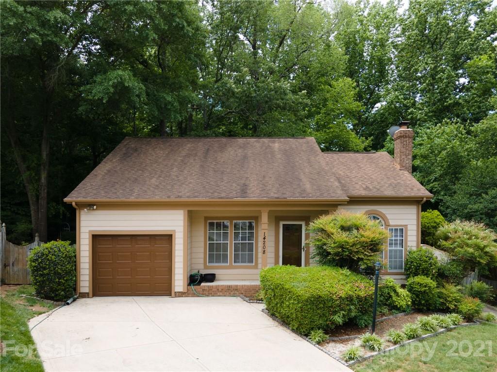 Property image 1 at 14208 Quartz Lane, Pineville, NC 28134