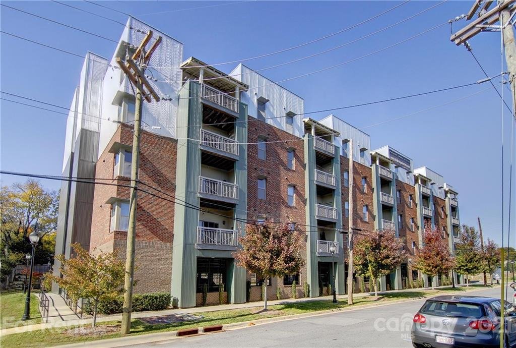 Property image 1 at 630 Calvert Street, Charlotte, NC 28208