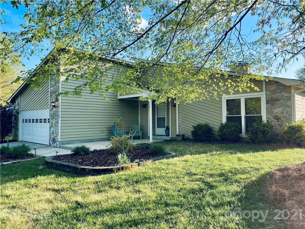 Property image 1 at 3819 Sweetgrass Lane, Charlotte, NC 28226