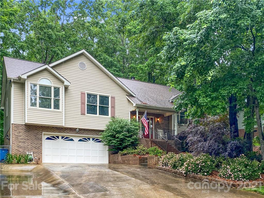 Property image 1 at 1634 9th Street Place, Hickory, NC 28602