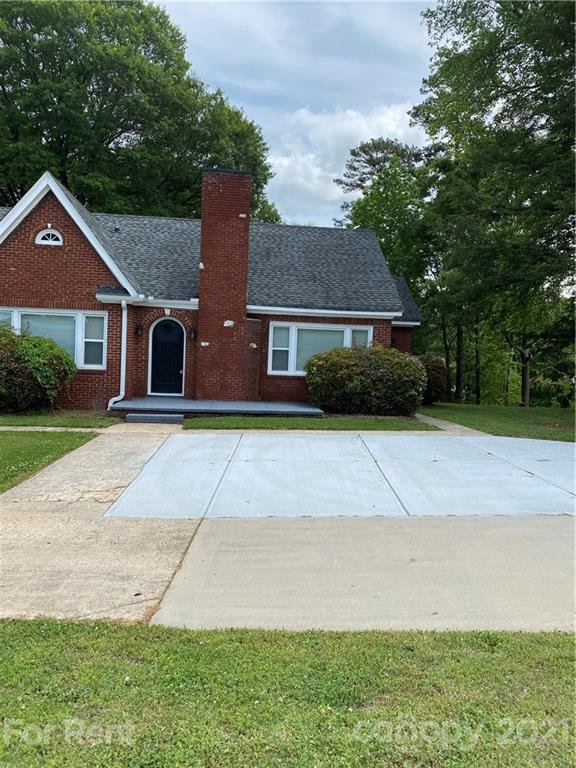Property image 1 at 2204 N New Hope Road, Gastonia, NC 28054