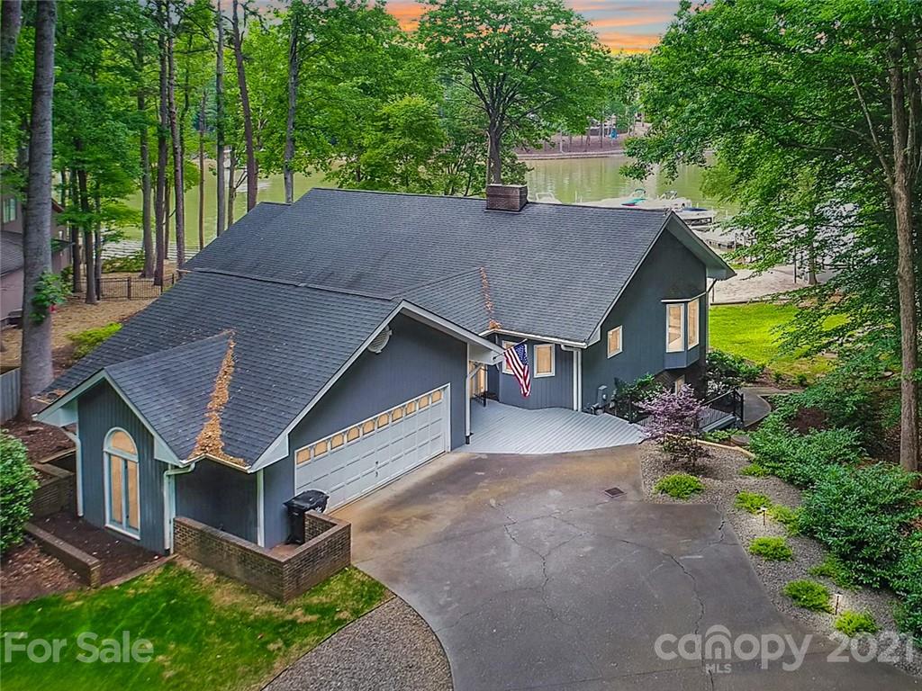 4533 Forest Cove Road