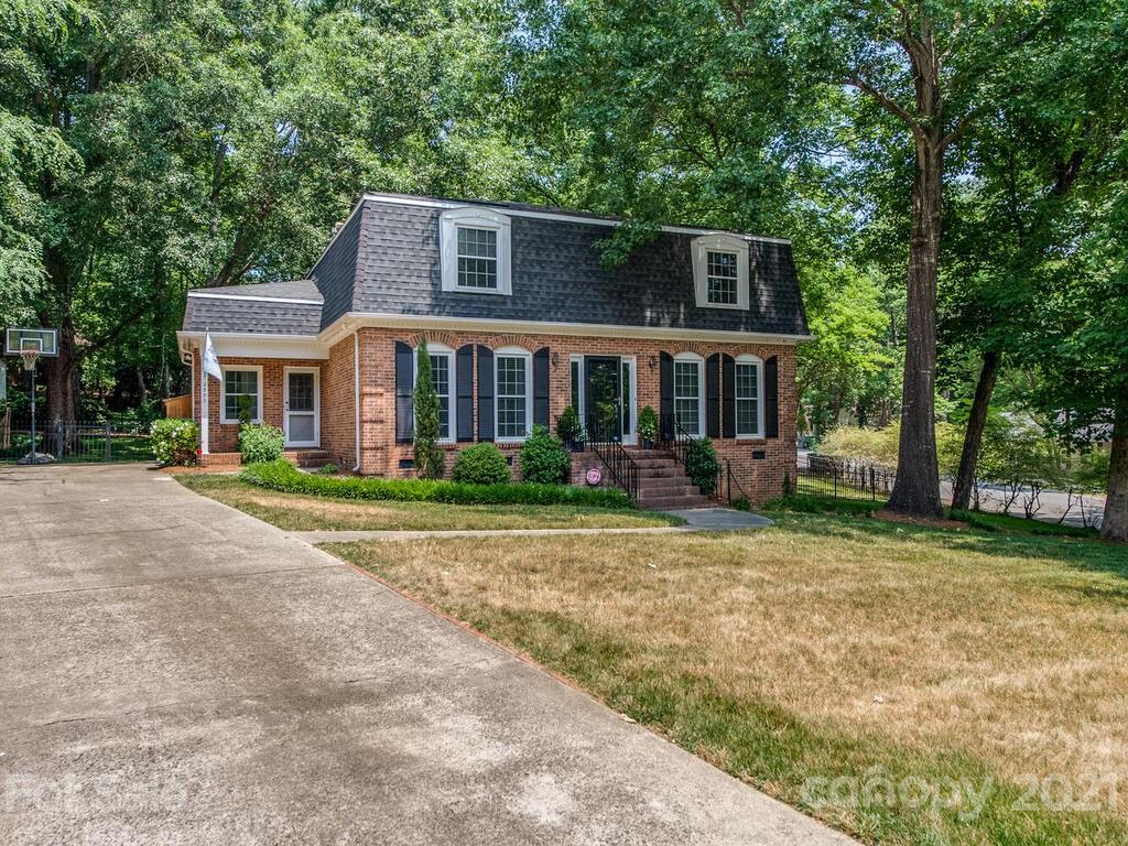 Property image 1 at 2500 Innsbrook Road, Charlotte, NC 28226