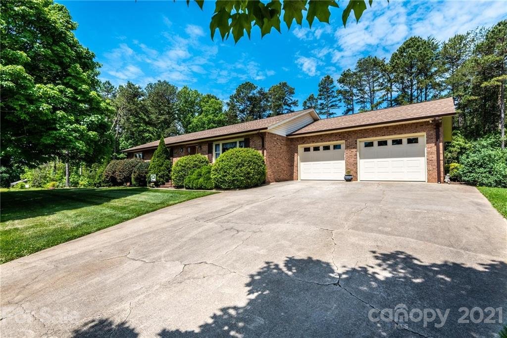 Property image 1 at 48 Penelope Lane, Taylorsville, NC 28681