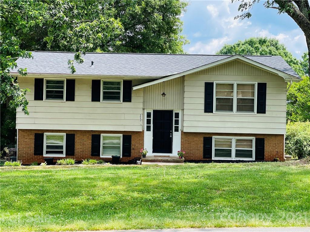 Property image 1 at 4642 Diamond Street, Claremont, NC 28610