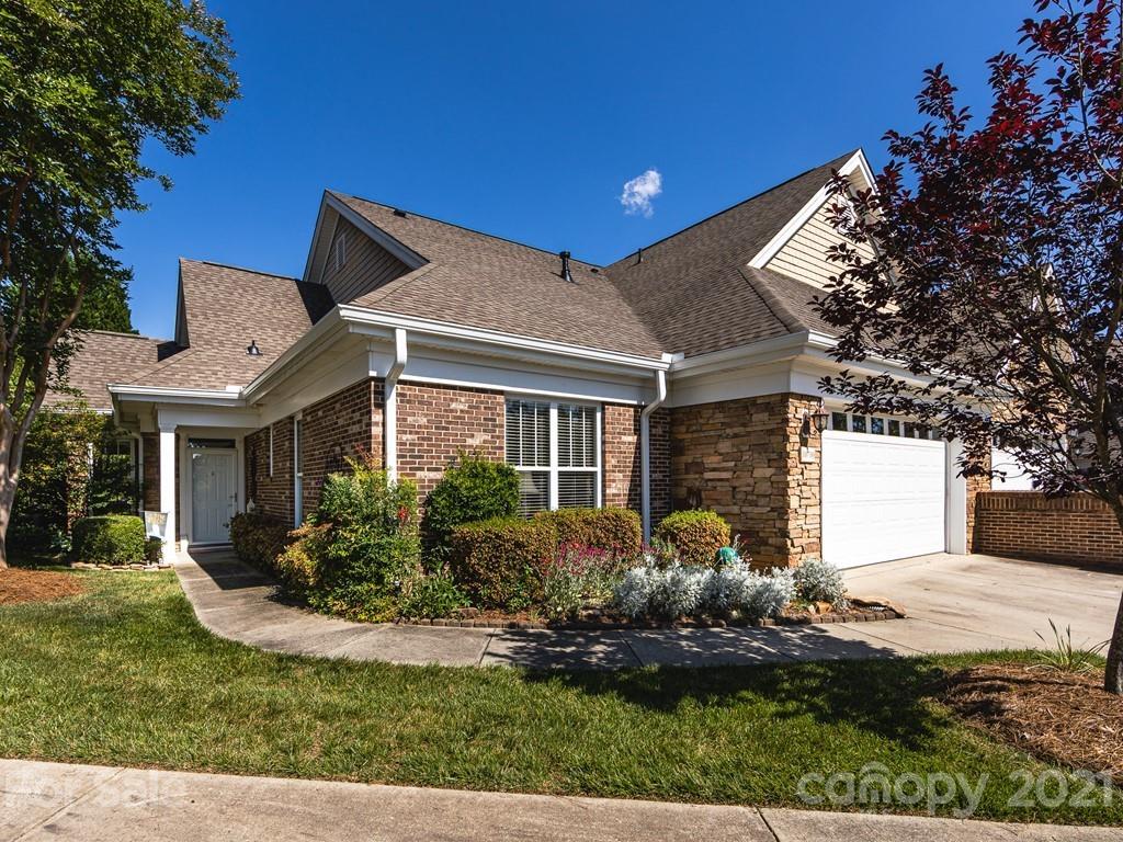 Property image 1 at 10710 Vicino Court, Matthews, NC 28105