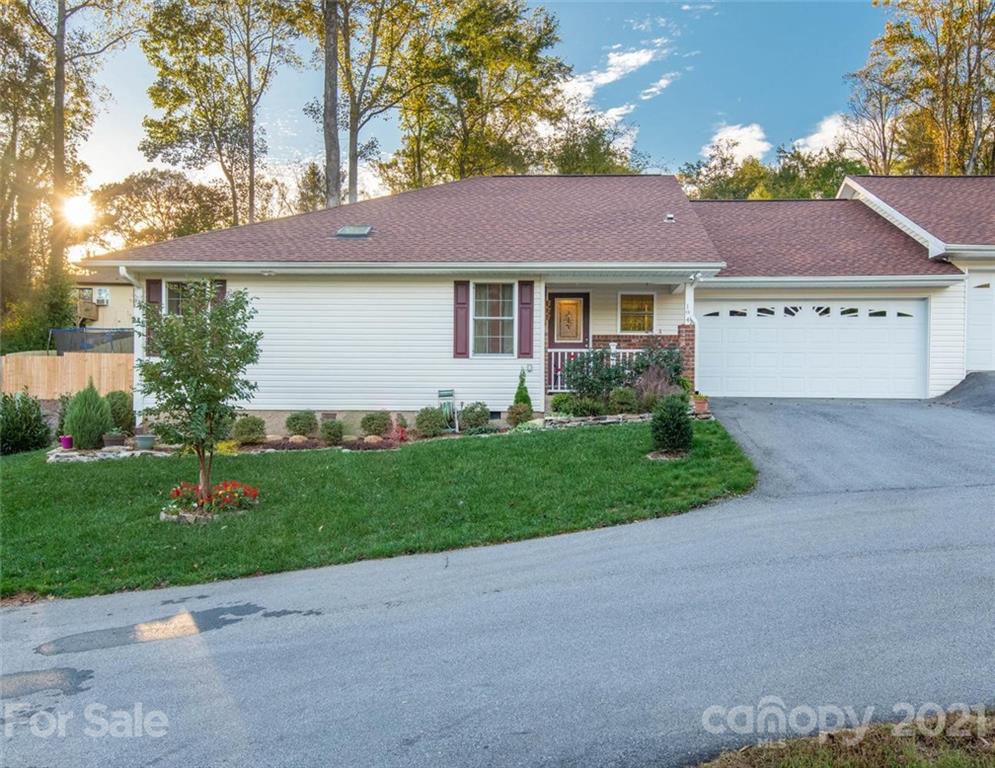 Property image 1 at 194 Allen Paul Drive, Hendersonville, NC 28791