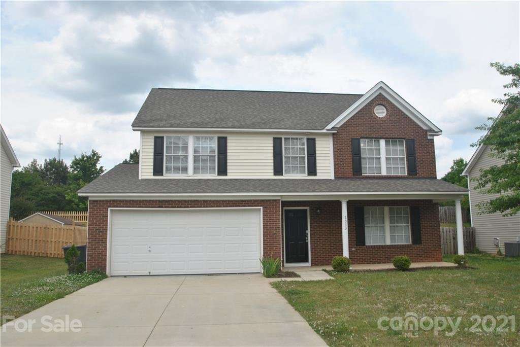 1033 Village Green Lane