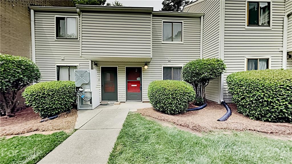 Property image 1 at 951 Hollywood Street, Charlotte, NC 28211