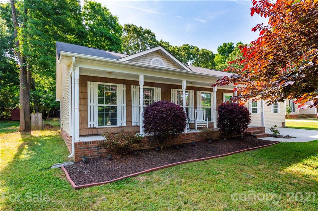 Property image 1 at 2004 Forget Me Not Lane, Wingate, NC 28174