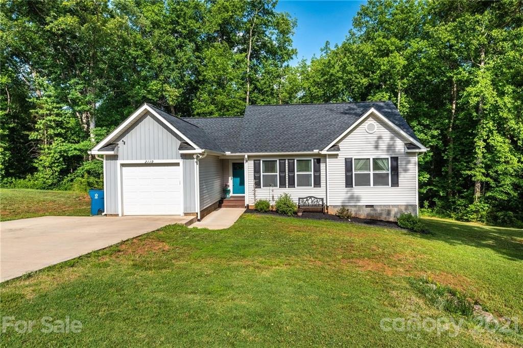 Property image 1 at 2119 Samanthas Wells None, Newton, NC 28658